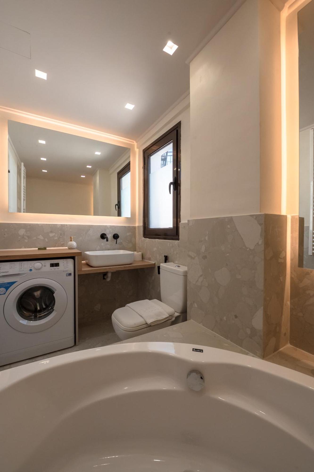 Live Life Plaka Apartment เอเธนส์ ภายนอก รูปภาพ