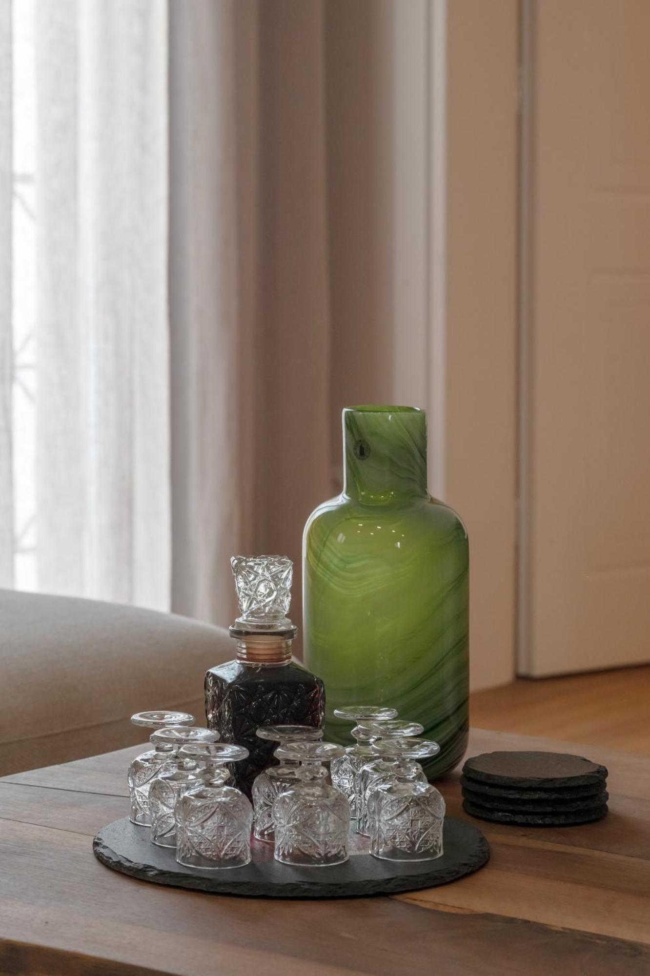 Live Life Plaka Apartment เอเธนส์ ภายนอก รูปภาพ