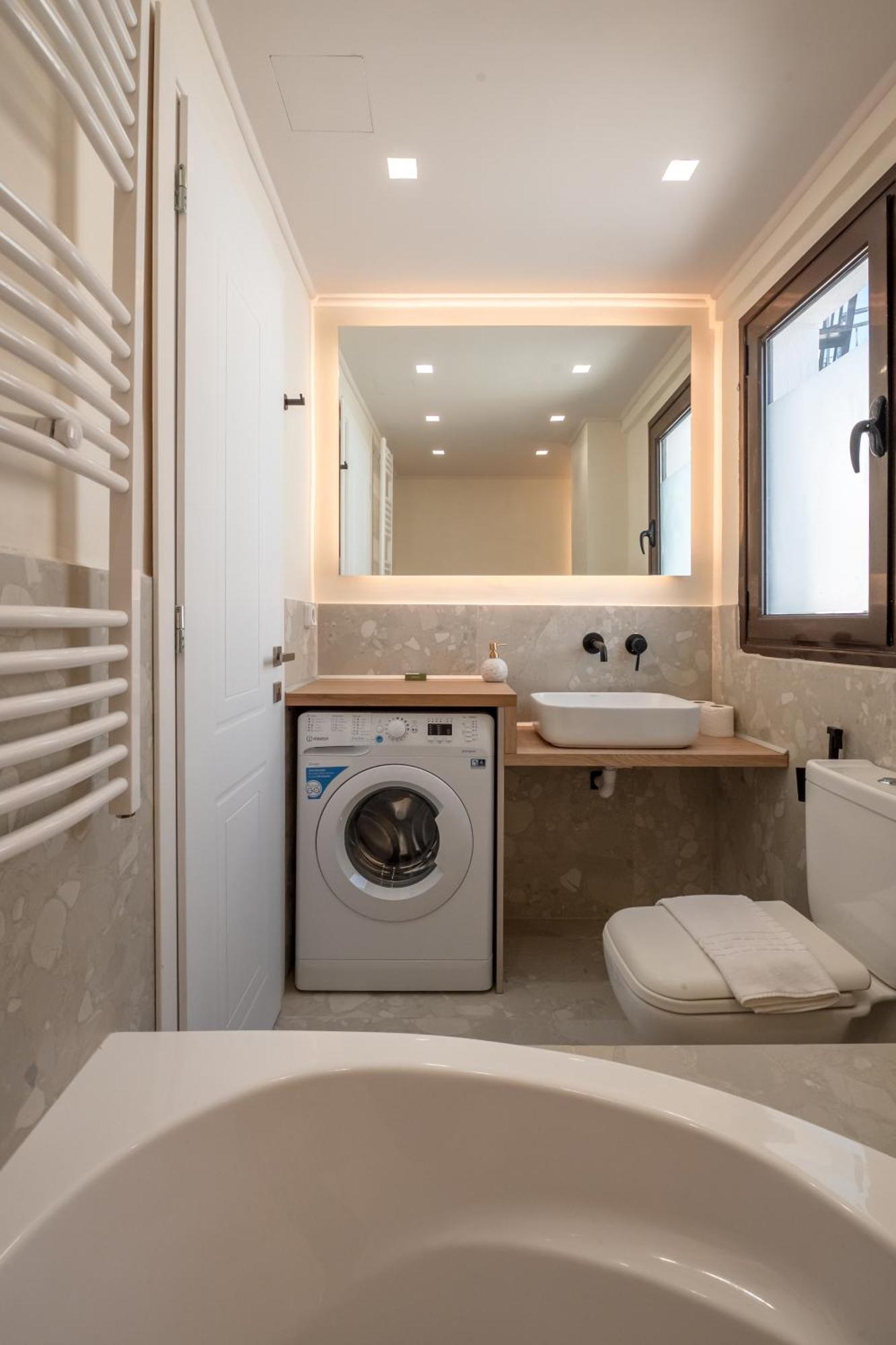 Live Life Plaka Apartment เอเธนส์ ภายนอก รูปภาพ